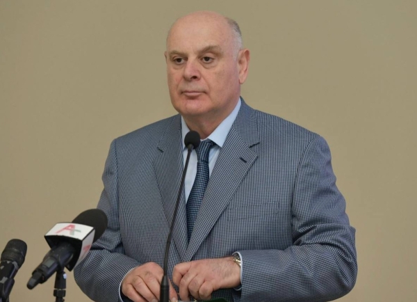 Аслан Бжьаниа Аҩбатәи Аԥснытәи Агәабзиарахьчаратә Форум иаҵоу аҵакы ахадара азгәеиҭеит.