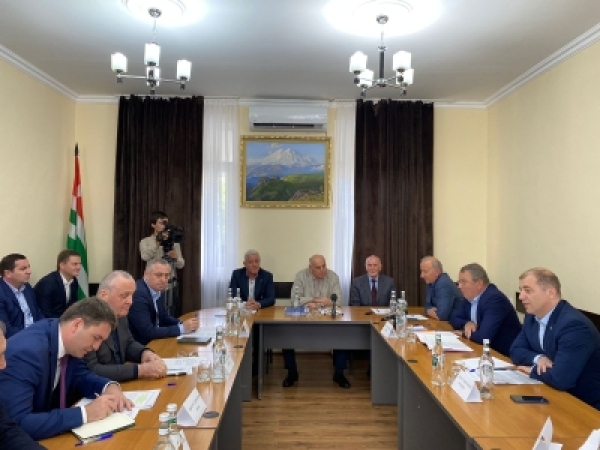 АУААЖӘЛАРРАТӘ ПАЛАТА АҾЫ ИМҨАԤЫСУЕИТ АҲӘЫНҬҚАРРА АХАДА АСЛАН БЖЬАНИЕИ АОППОЗИЦИА АХАҬАРНАКЦӘЕИ РЕИԤЫЛАРА.