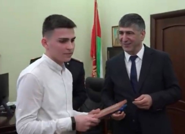 АТӘЫЛА  АҨНЫҴҞАТӘИ  АУСҚӘА  РМИНИСТР  ВАЛЬТЕР  БЫҬӘБА  АКОНКУРС  «ҲАРА  АНАРКОТИКҚӘА ҲАРҾАГЫЛОИТ» АҾЫ  АИААИРА  ЗГАЗ АҲАМҬАҚӘА  РАНЕИШЬЕИТ.